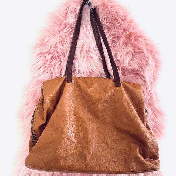 Nila Anthony Handbags - Nila Anthony | Brown Leather Handbag